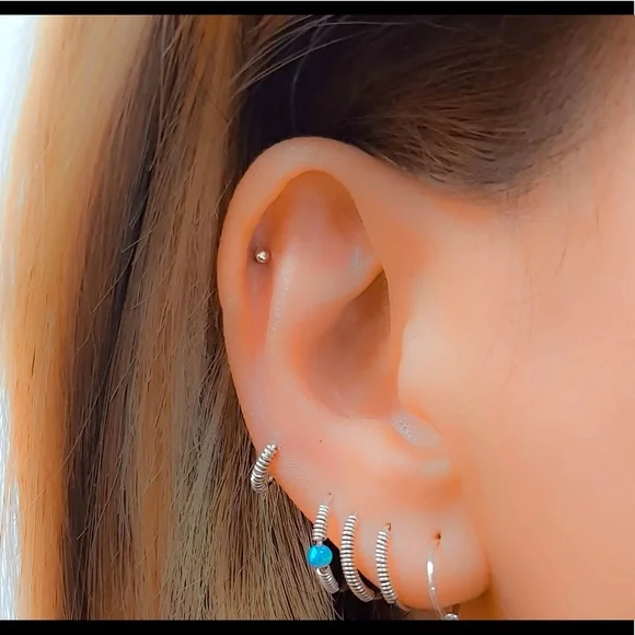 Piercing silver stud - Picture 2 of 2